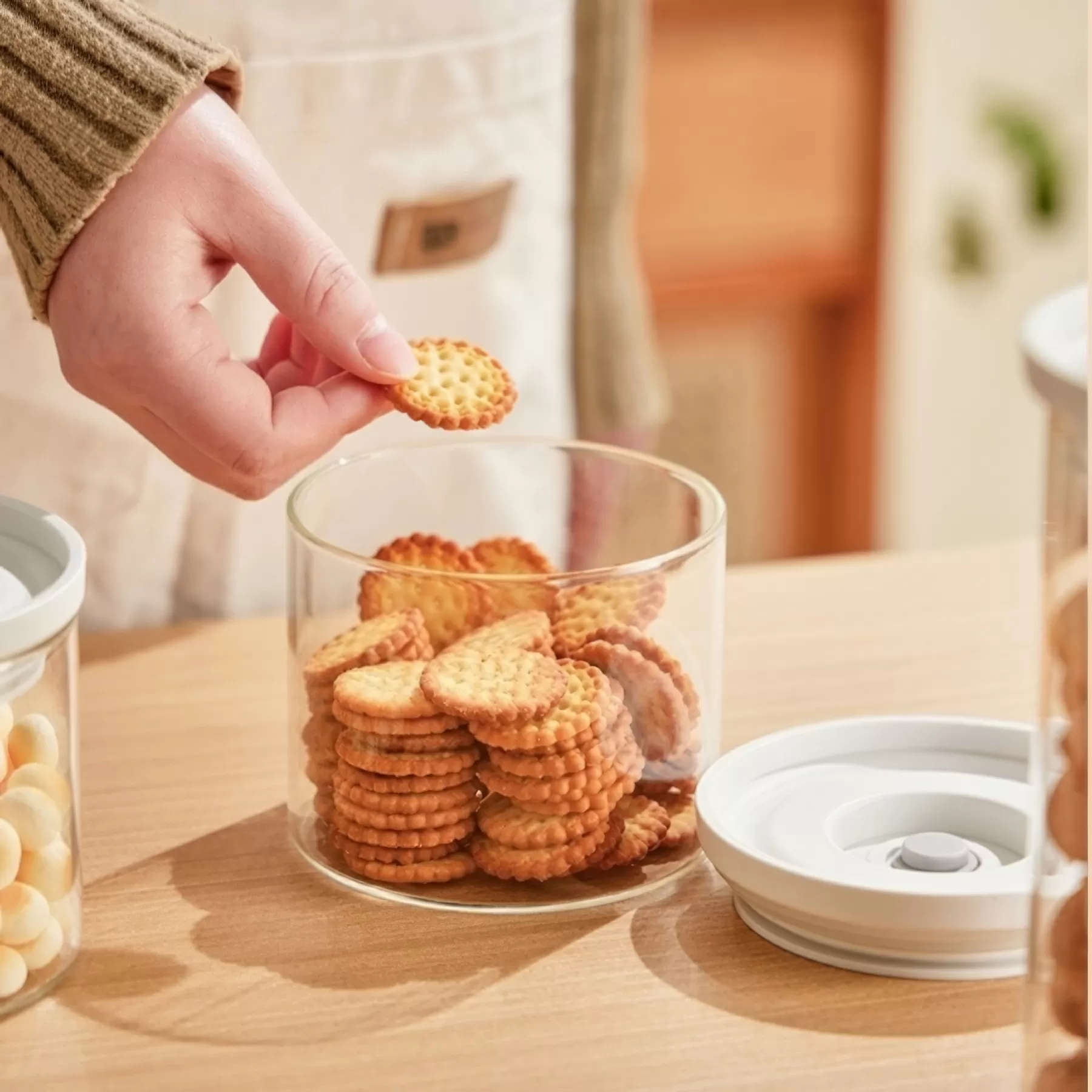 Electric Vacuum Glass Sealed Jar 450ml - Image 4