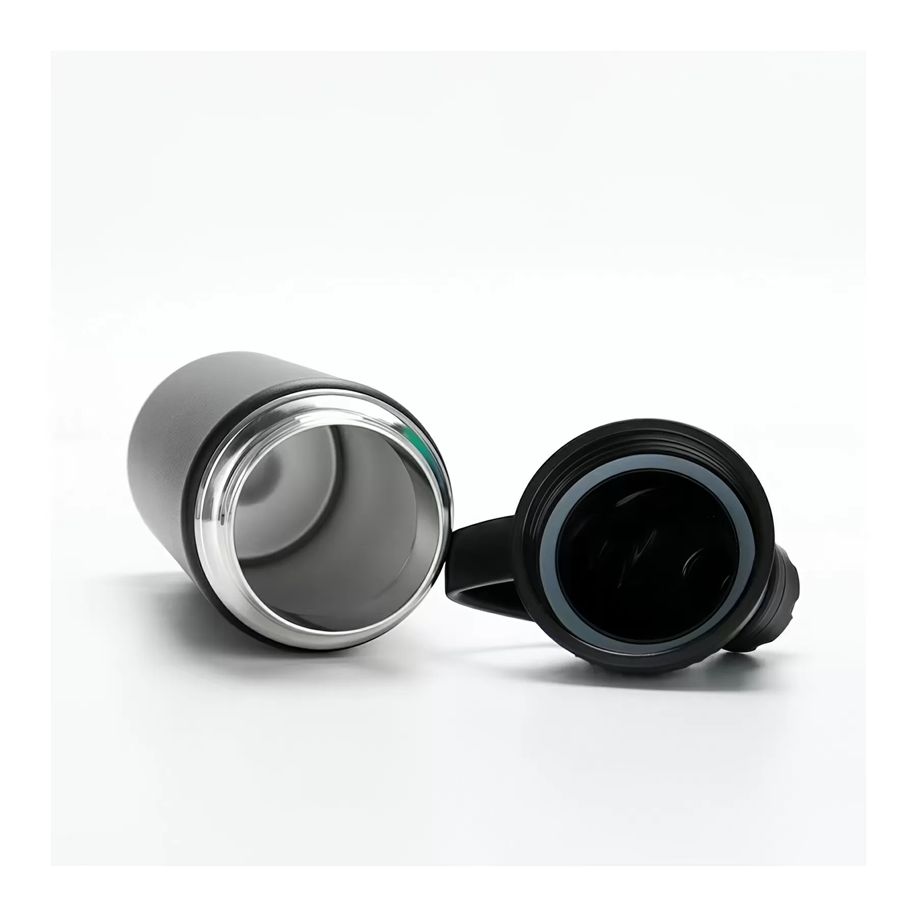 Insulated Water Bottle with Handle Lid Leak Proof - Image 4