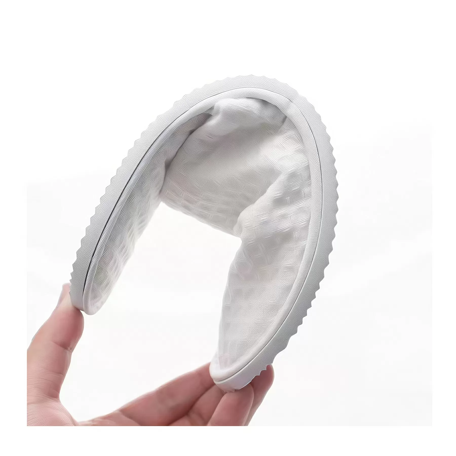 Disposable Hotel Slippers - Image 3