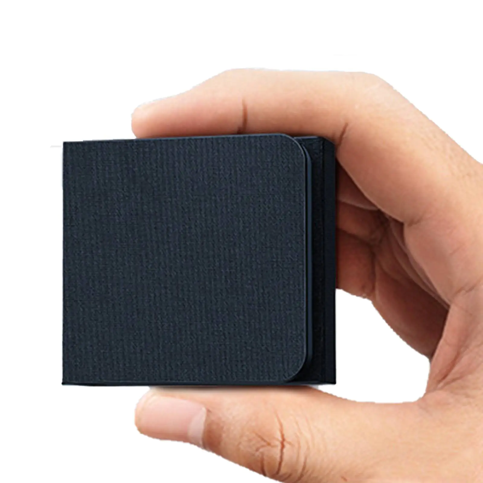 Magnetic 3-in-1 wireless charger - Image 2